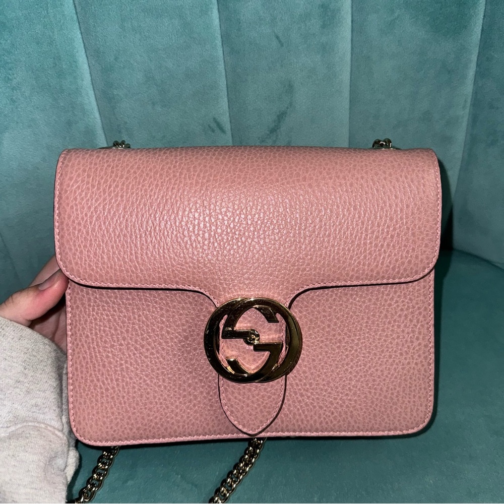 Gucci interlock chain purse